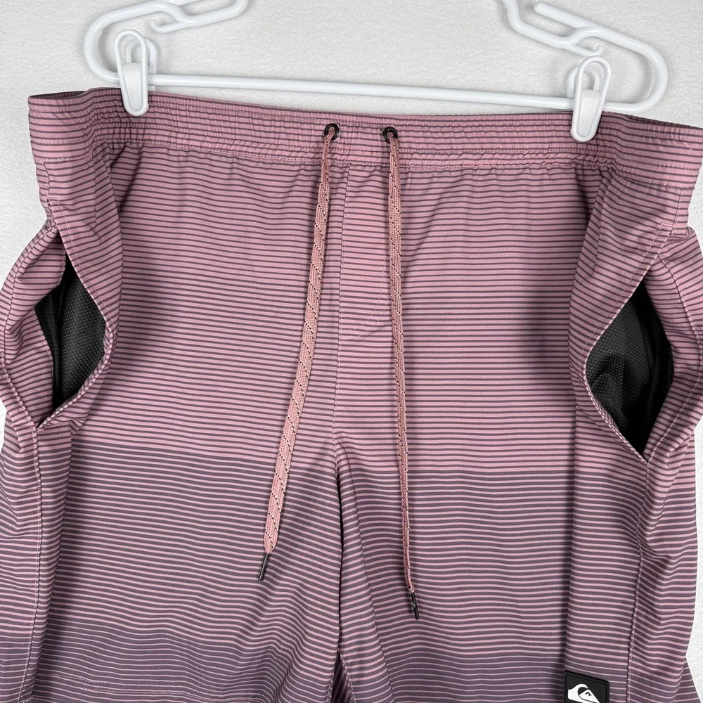 Quiksilver Mens XXL Board Shorts Purple Striped‎ Ombre Lined Swim Trunks
